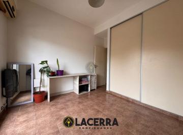 Departamento de 2 ambientes, General San Martín · Departamento — 2 Amb — Moreno Al 2600