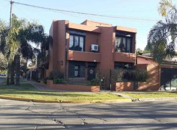 Casa · 134m² · 5 Ambientes · 1 Cochera · Venta Casa 5 Ambientes Ituzaingo Norte