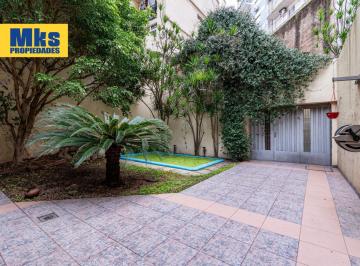 Casa · 230m² · 5 Ambientes · 1 Cochera · Venta. Casa Tipo Chalet. Pileta, Patio, Cochera. Jovellanos y Gualeguay.