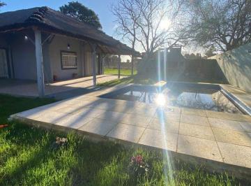Quinta vacacional · 116m² · 2 Dormitorios · Quinta 4 Ambientes Venta Ezeiza Fiananciacion