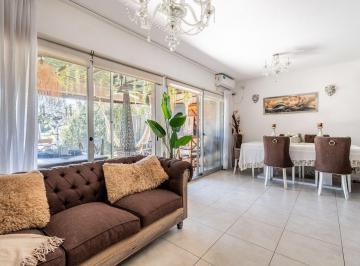 Casa · 105m² · 5 Ambientes · 2 Cocheras · Casa Dúplex Lago Escondido Nordelta