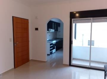 Departamento · 40m² · 2 Ambientes · Venta PH 2 Amb. Nuevo - con Balcón - 1º X Escalera - Sin Expensas - Apto Profesional