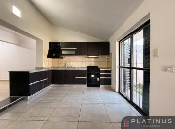 Casa · 127m² · 5 Ambientes · 2 Cocheras · Casa en Venta de 3 Dorm. con Cochera - Barrio Matienzo