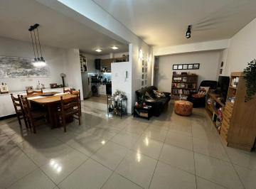 Departamento · 84m² · 3 Ambientes · 1 Cochera · Departamento en Capital