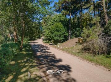 Terreno · 1123m² · Lote en Venta en Carilo