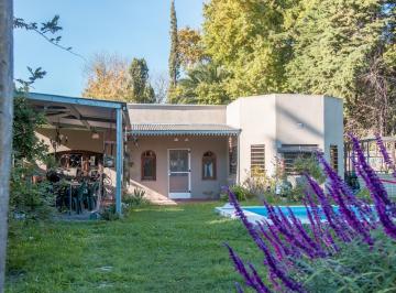 Casa · 570m² · 3 Ambientes · 1 Cochera · Casa con Pileta en Los Cardales, Oportunidad.