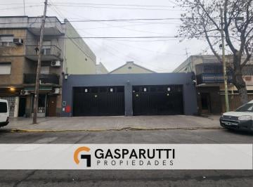 Bodega-Galpón · 1500m² · 4 Ambientes · Deposito en Villa Devoto - Salida a 2 Calles