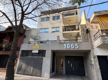 Departamento de 1 ambiente, Versalles · Monoambiente en Alquiler con Balcon Terraza y Cochera