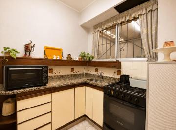 PH · 82m² · 4 Ambientes · PH 3/4 Amb Venta Parque Chacabuco Entrada Ind