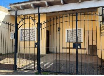 Casa · 110m² · 6 Ambientes · 1 Cochera · Venta Casa 5 Ambientes en Villa Ballester, General San Martin