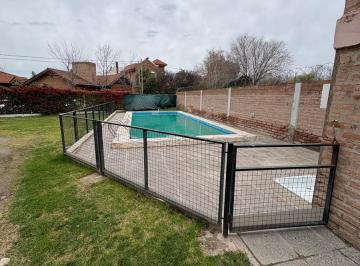 Departamento · 45m² · 3 Ambientes · 1 Cochera · Alquiler Departamento 1 Dormitorio Zona Rio Neuquén C/pileta