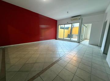 Oficina comercial · 106m² · 4 Ambientes · 1 Cochera · Oficina en Alquiler