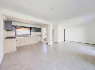 Casa · 156m² · 4 Ambientes · 2 Cocheras · Duplex en Cañuelas Chico