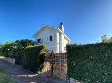 Casa · 119m² · 3 Ambientes · 2 Cocheras · Casa 3 Ambientes Venta Apto Crédito! José Mármol