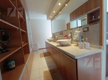 Departamento · 157m² · 5 Ambientes · Departamento de 3 Dorm. con Terraza Cerrada y Balcón en El Centro