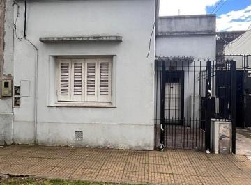 PH · 49m² · 2 Ambientes · PH 1 Dormitorio en Venta - Quilmes - Apto Banco