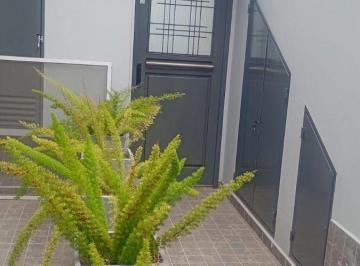 Departamento de 2 ambientes, Morón · ¡Dos Opciones Disponibles en Alquiler!modernos Dúplex de 2 Ambientes en Planta Baja