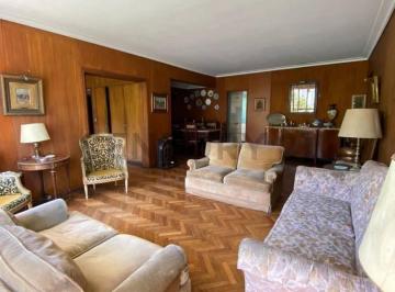 Departamento · 150m² · 6 Ambientes · Venta Departamento 6 Ambientes con Balcon Belgrano Frente a Plaza Bajas Expensas