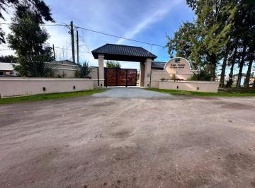 Casa · 55m² · 1 Dormitorio · Casa Venta con Pileta La Plata