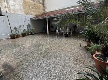 Departamento de 3 ambientes, Palermo · Impecable Departamento de 3 Ambientes con Amplio Patio (80 M)