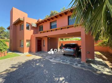 Casa · 164m² · 5 Ambientes · 2 Cocheras · Casa en Alquiler Villa Belgrano