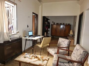 Casa de 3 ambientes, Tres de Febrero · Casa 3 Amb. Galpón. Gge. Patio. Lav. Tza. Coc Com Drio. Exc. a 1 C de Avda m. T. de Alvear