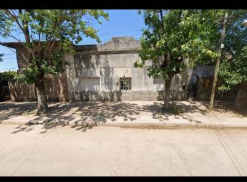 Casa · 459m² · 5 Ambientes · 2 Cocheras · Casa en Venta en Centro de Pontevedra Lote Propio