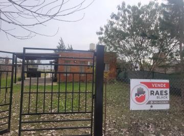 Quinta vacacional · 80m² · 1 Ambiente · 2 Cocheras · Casa Quinta Arroyo Leyes Km 15