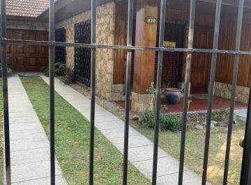 Casa de 2 ambientes, Esteban Echeverría · Casa con Parque
