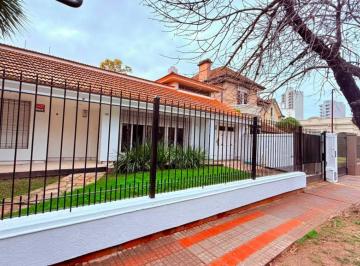 Casa de 4 ambientes, Lomas de Zamora · Casa 4 Amb. con Cochera, Patio y Terraza