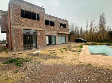Casa de 7 ambientes, Vistalba · Casa en Venta en Vistalba, Luján de Cuyo