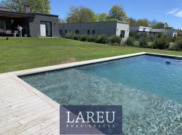Casa · 200m² · 5 Ambientes · 4 Cocheras · Casa Alquiler Verano 2027 - Barrio Los Alcanfores