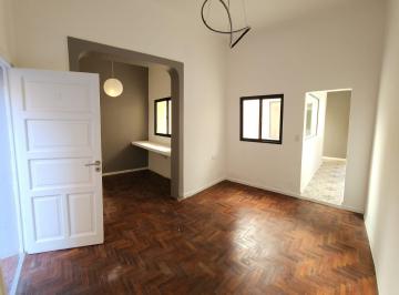 PH · 55m² · 3 Ambientes · PH 2 Habitaciones y Patio Propio a Media Cuadra del Buen Pastor