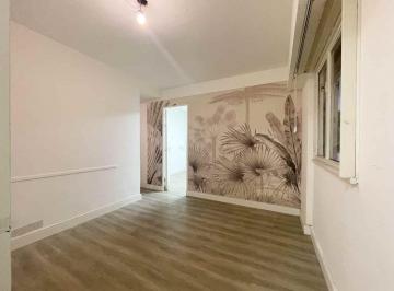 Departamento · 42m² · 2 Ambientes · Venta Depto 2 Amb Patio Apto Profesional Recoleta