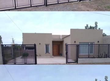 Casa de 3 ambientes, General Las Heras · Venta de Casa en General Las Heras, Ambiente de Campo.