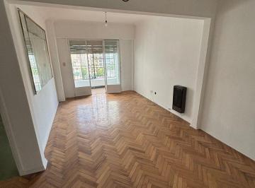 Departamento · 78m² · 4 Ambientes · Venta Depto 4amb C/balcon + Parilla Zona Flores