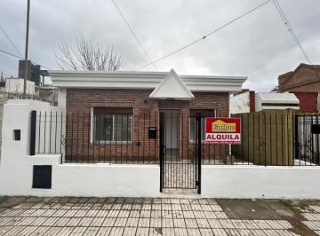 Casa de 3 ambientes, San Lorenzo · Casa Dos Dorm.