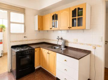 Departamento · 83m² · 3 Ambientes · Depto 3 Amb en Venta Flores Piso Alto Luminoso