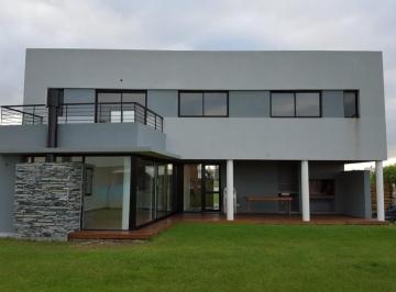 Casa · 790m² · 6 Ambientes · Casa - El Canton - Norte Venta