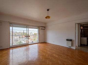 Departamento · 82m² · 4 Ambientes · 1 Cochera · Depto 3 Amb + Depend Cochera, Florida, Piso 5