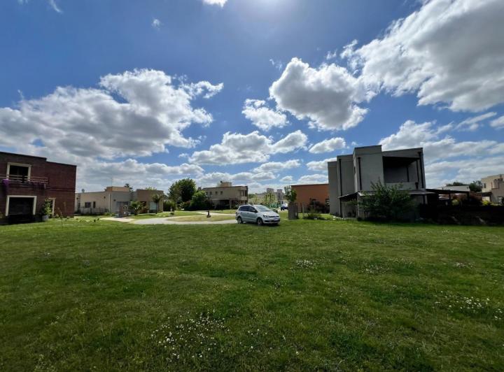 Terreno · 400m²