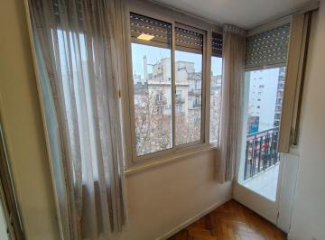 Departamento de 2 ambientes, Recoleta · Barrio Norte Av Pueyrredón 1200 6º Piso Todo Luz y Sol Frente Amplio Balcón Cdor Diario