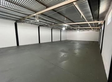 Local comercial · 403m² · 7 Ambientes · Galpón + Casa Dos Dorm. en Alquiler - 3 de Febrero Al 4000