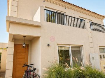 Departamento · 105m² · 4 Ambientes · 1 Cochera · Departamento en Venta en Saravi Village, Pilar, G. B. a. Zona Norte
