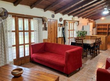 Campo · 175m² · 5 Ambientes · 1 Cochera · En Venta | Chacra de 4 Hectaréas | Zona Rural | Senillosa