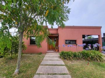 Casa · 124m² · 4 Ambientes · 2 Cocheras · Venta Casa 4 Ambientes en Barrio Privado Laguna Azul, Ezeiza!