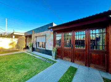 Casa de 4 ambientes, Moreno · Venta Casa 4 Ambientes Moreno Quincho Pileta Cochera