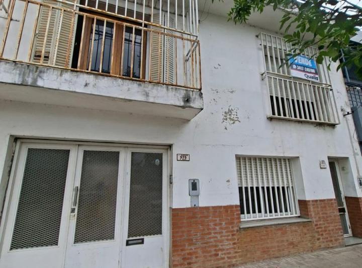 Casa · 186m² · 6 Ambientes · 15 Cocheras