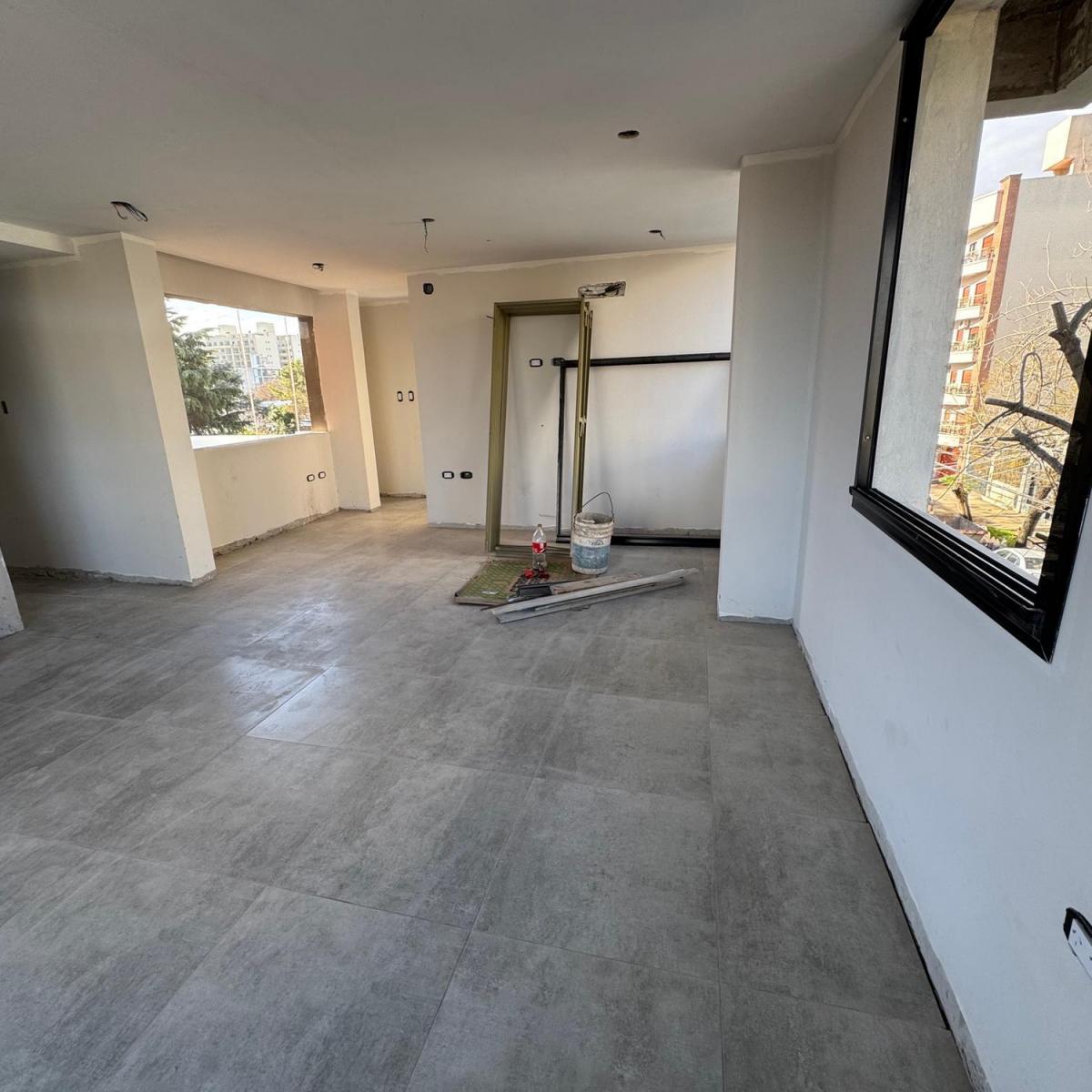 Departamento en construcción de 1 dormitorio con balcón — Barrio Norte