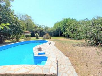 Quinta vacacional · 140m² · 2 Dormitorios · 2 Cocheras · Venta Quinta 3 Ambientes La Reja Jardin Piscina